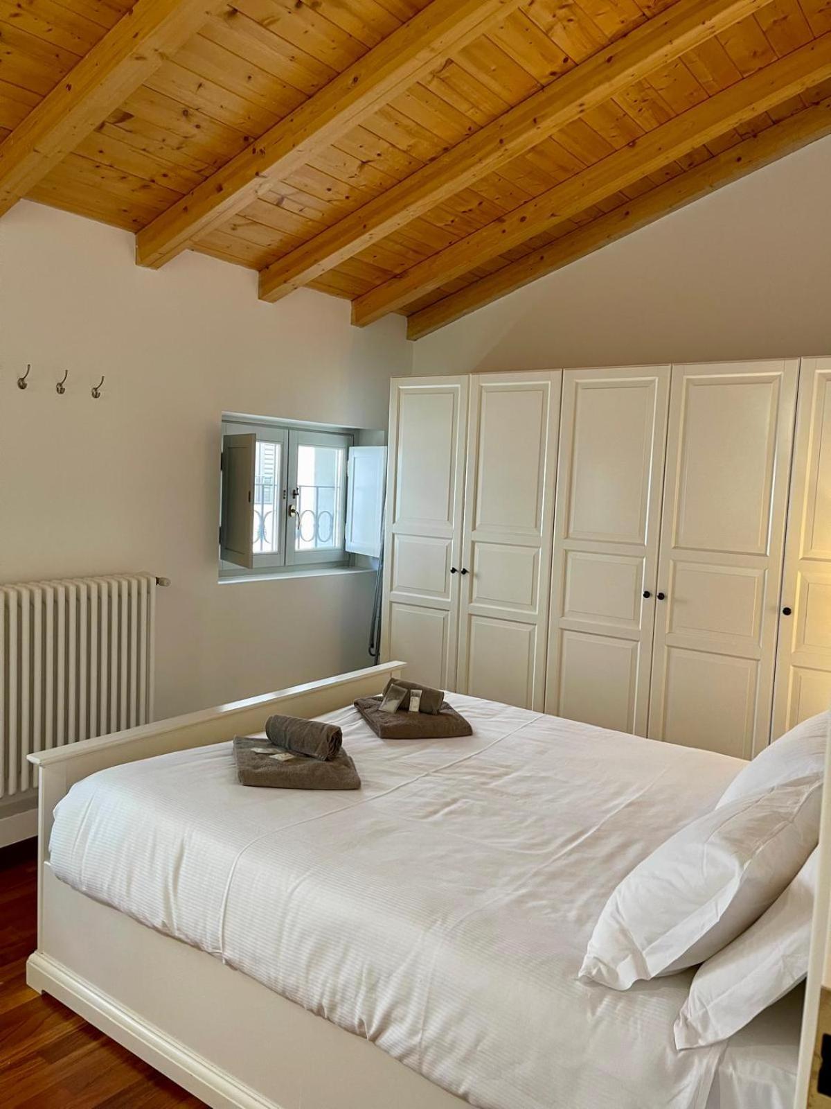 Calicantus Apartments Atena Комо Экстерьер фото